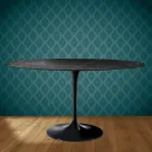 Mesa Tulipán de Eero Saarinen, 74 cm de altura, ovalada, en cerámica Somnia, fabricada en Italia - Escarlata Viadurini