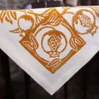 Mantel de lino artístico con estampado italiano de la mano - Marcas Viadurini