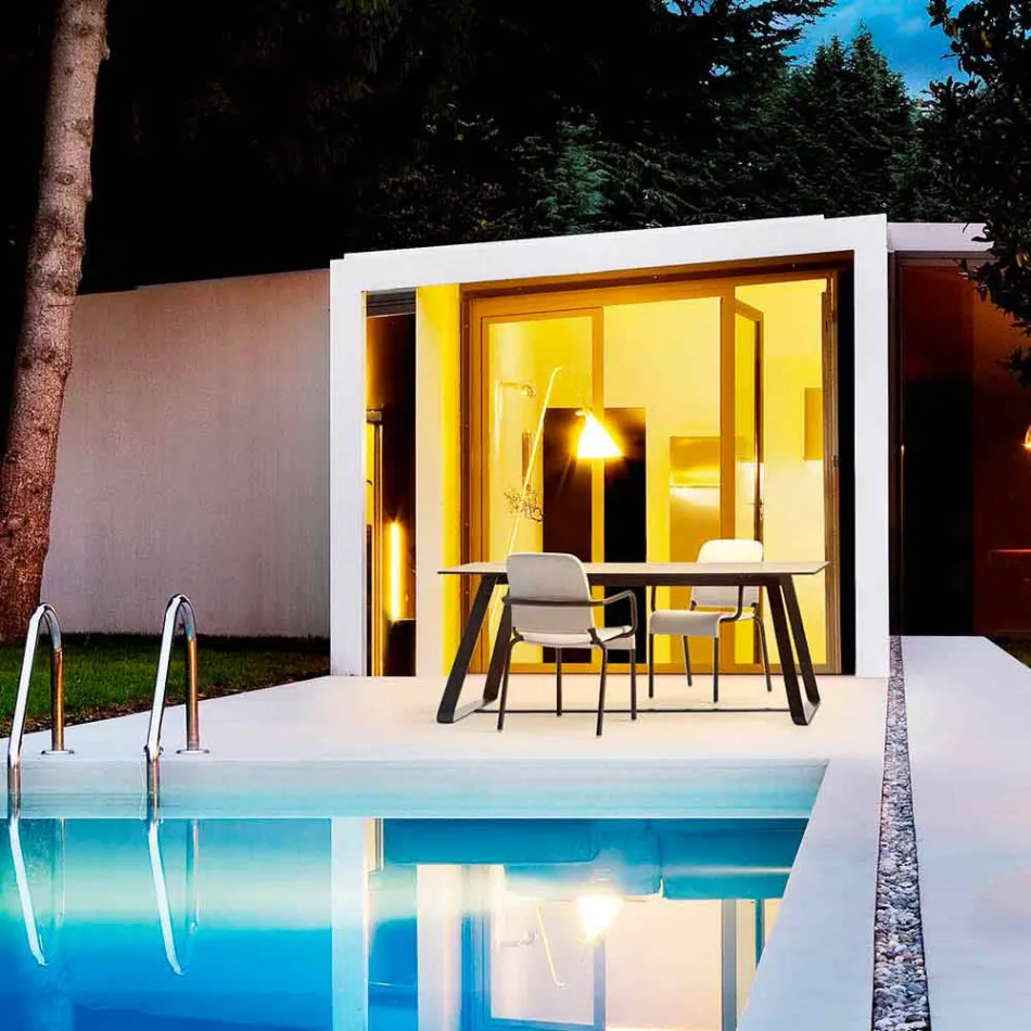 Varaschin Kolonaki Mesa de jardín moderna en diferentes tamaños Viadurini