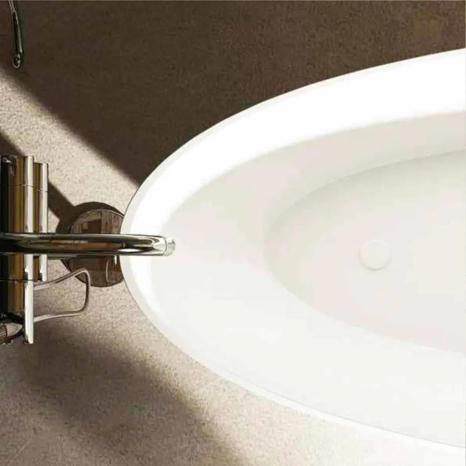 Tina de baño ovalada de diseño independiente hecha en Italia Albenga Viadurini