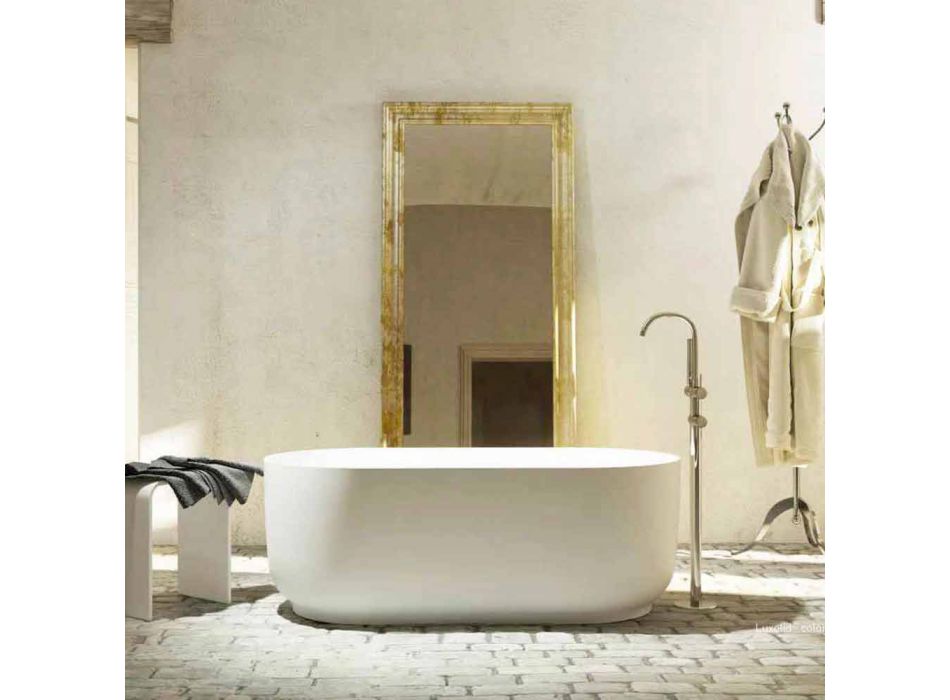 Bañera de diseño moderno independiente producida en Italia Zollino