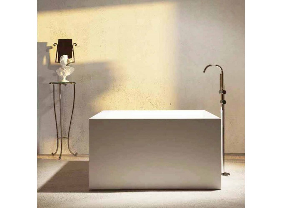Bañera cuadrada independiente hecha en Italia por el diseño de Argentera Viadurini