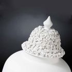 Jarrón alto de cerámica blanca con punta decorada hecho a mano en Italia - Verio Viadurini
