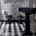 Florero de piso de WC en cerámica blanca con asiento negro Hecho en Italia - Marwa Viadurini