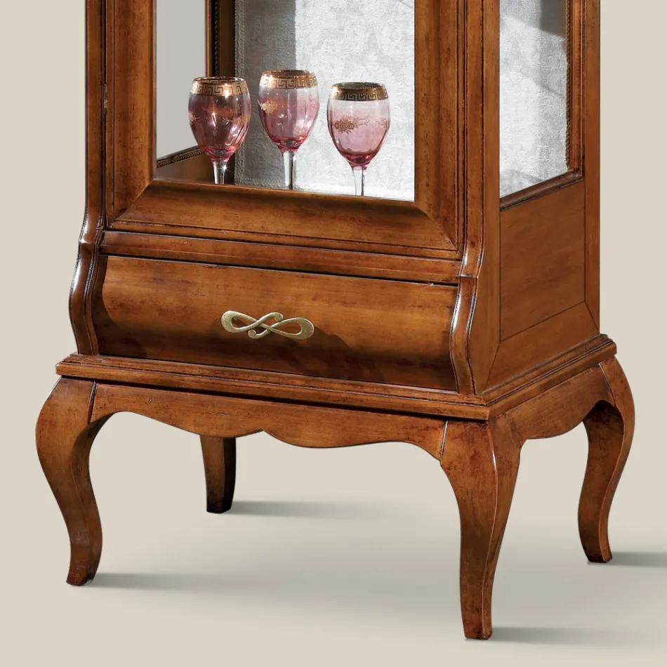 Vitrina de salón de lujo en madera de nogal clásica Made in Italy - Hastings Viadurini