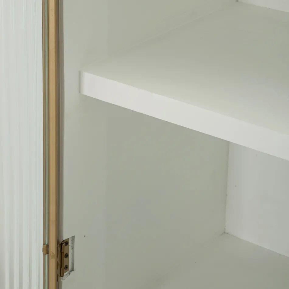 Vitrina de madera con tapa e inserciones redondeadas con 2 puertas y 2 cajones - Rachel Viadurini